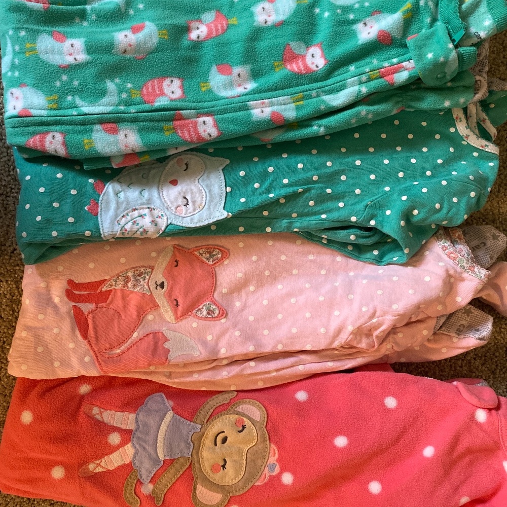 Bundle 3t footed pajamas